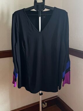 Livi Active by Lane Bryant - Black V-Neck Long Sleeve Top size 22/24